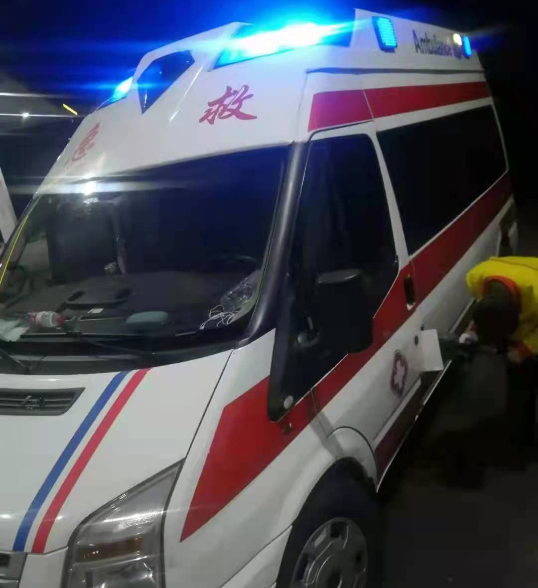 揭阳市专业救护车出租